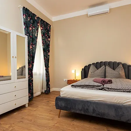 Ester's Bed & Breakfast Szentbekkalla