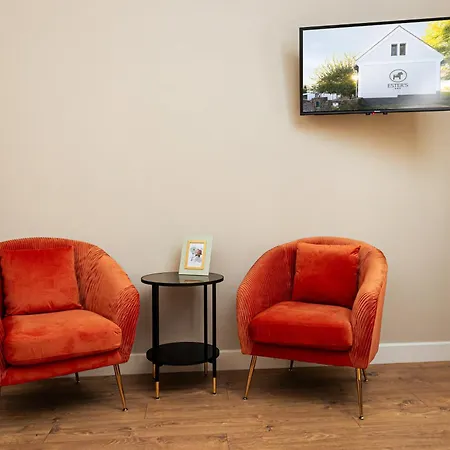 Ester's فندق مبيت وإفطار 3*