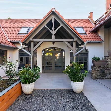 Ester's فندق مبيت وإفطار