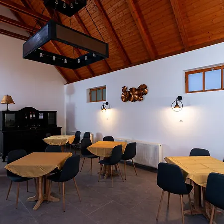 Ester's Bed & Breakfast Szentbekkalla