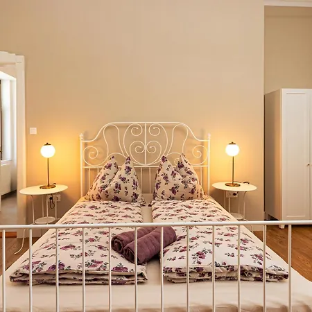 Bed & Breakfast Ester's 3*