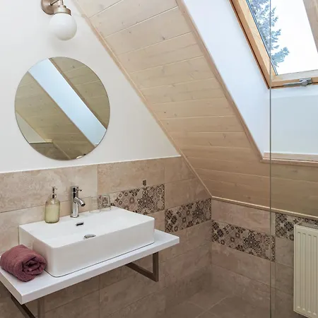 Ester's سزينبيكالا