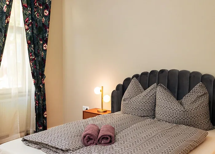 Ester's Bed & Breakfast