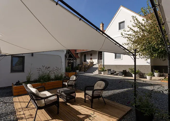 Bed & Breakfast Ester's Szentbekkalla